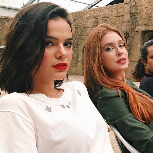 Sinopse de 'Deus Salve o Rei', revela que Amália (Marina Ruy Barbosa) irá morrer durante guerra de promovida por Catarina (Bruna Marquezine)