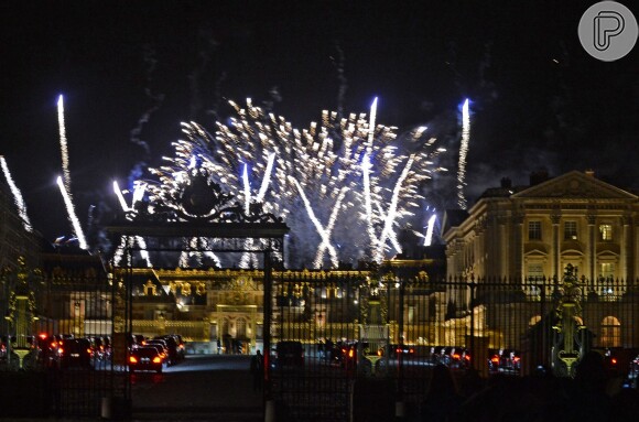 O jantar pré-casamento de Kim Kardashian e Kanye West no Palácio de Versalhes, em Paris, teve uma espetacular queima de fogos
