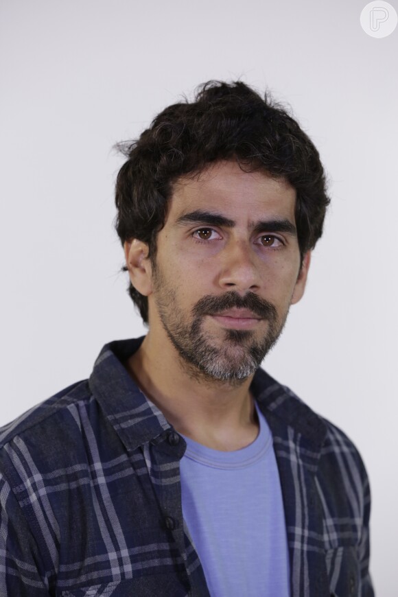 Zé Bento (Renato Livera) fica mexido com as profecias de Tião de Deus (Adriano Garib), no capítulo de sexta-feira, 29 de dezembro de 2017, da novela 'Apocalipse'
