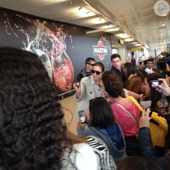 Ivete Sangalo desembarca em Portugal para participar do Rock in Rio Lisboa e é recebida por uma multidão de fãs, em 25 de maio de 2014