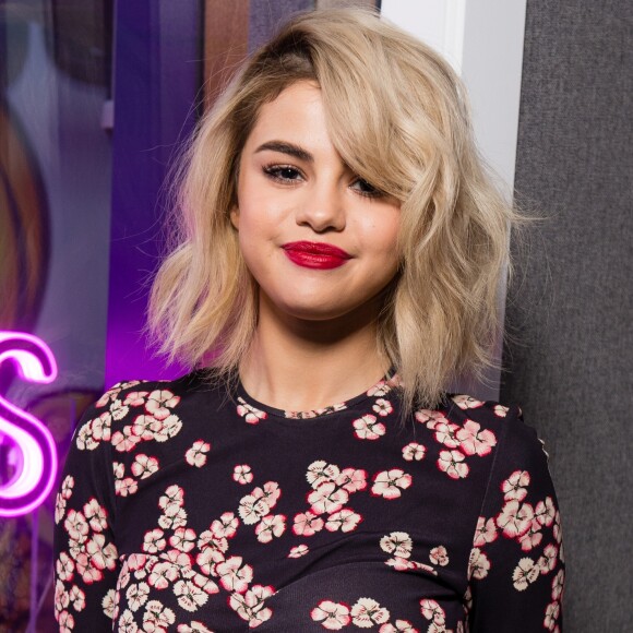 'Selena é bem próxima à sua mãe, então é estressante para ela. Ele quer que Selena seja feliz', concluiu a fonte próxima a Justin Bieber