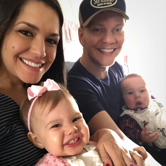 Thais Fersoza, Michel Teló, Teodoro e Melinda vão passar o Natal no Rio de Janeiro