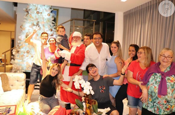 Viúva de Marcelo Rezende, Luciana Lacerda passou o Natal com o apresentador Geraldo Luis