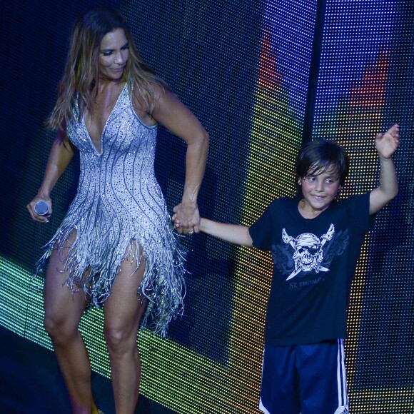 Mãe de Marcelo, de 8 anos, Ivete Sangalo falou sobre a quantidade de afazeres que terá como mãe de três filhos