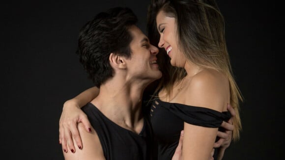 Lucas Veloso dá beijos quentes em namorada, Nathalia Melo, em clipe sertanejo