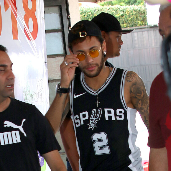 Neymar vai passar o Réveillon no Brasil, em Barra Grande