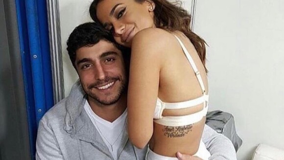Anitta posta pela 1ª vez foto com marido, Thiago Magalhães: 'Dia gostoso'
