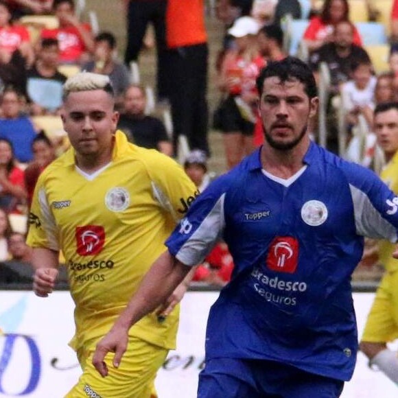 José Loreto e a mulher, Débora Nascimento, fizeram curso de primeiros socorros em bebês