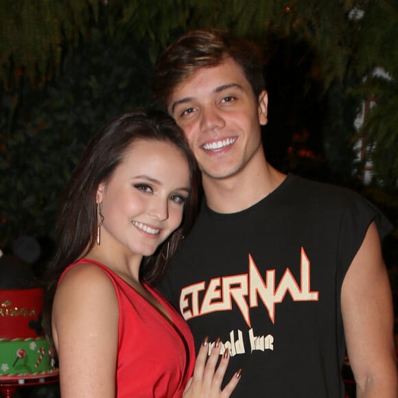 Larissa Manoela ganhou declaração do namorado, Leo Cidade, no dia do seu aniversário de 17 anos, nesta quinta-feira, 28 de dezembro de 2017: 'Te amo!'