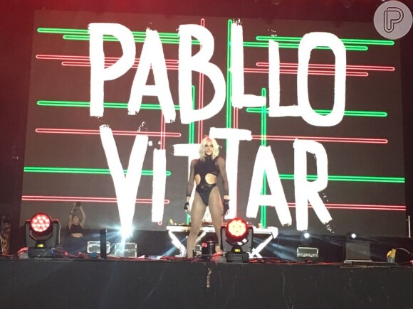 Pabllo Vittar se apresentou nesta quinta (28) no Festival da Virada de Salvador