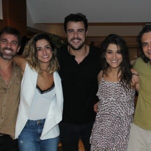 Marcelo Faria e a ex-mulher, Camila Lucciola, posaram juntos em novembro de 2016 quando o ator prestigiou peça da atriz