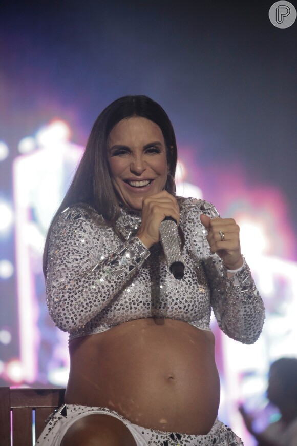 Ivete Sangalo divertiu o público durante sua última apresentação antes da licença-maternidade