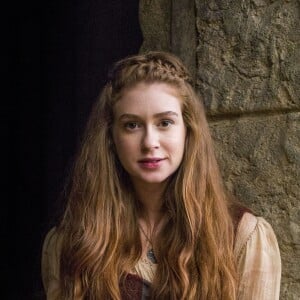 'Amália (Marina Ruy Barbosa) não vai morrer na novela 'Deus Salve o Rei', esclareceu diretor da trama medieval