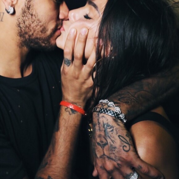 Bruna Marquezine e Neymar oficializaram a retomada do namoro em festa em Fernando de Noronha