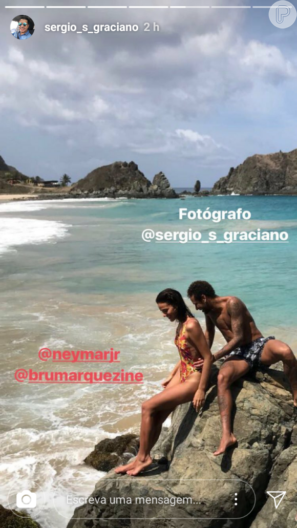Bruna Marquezine e Neymar curtiram dia na praia em Fernando de Noronha