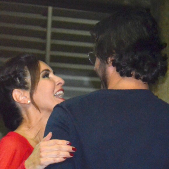 Fátima Bernardes recordou réveillon ao lado de Túlio Gadelha, nesta quarta-feira, 3 de janeiro de 2018: 'Melhor virada'