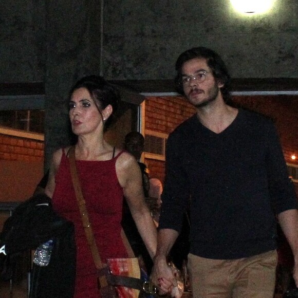 Fátima Bernardes e Túlio Gadêlha passaram a virada do ano de 2017 para 2018 ao lado de amigos