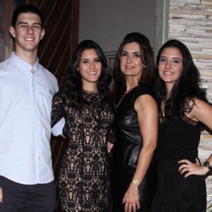 Fátima Bernardes, mãe de Beatriz e Laura, viu o filho, Vinícius, se envovler em acidente de carro no começo de 2017