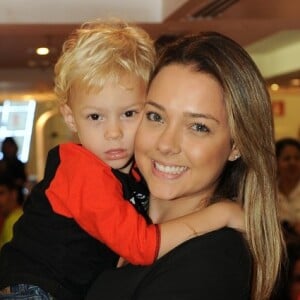 Carol Dantas mostrou o filho, Davi Lucca, de 6 anos, em sua rede social