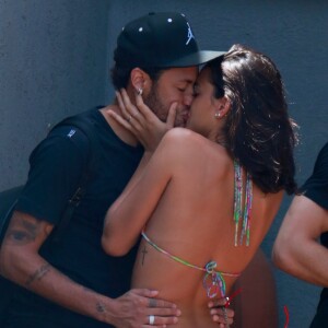 Bruna Marquezine falou sobre o amor que sente por Neymar em post no Instagram