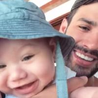 Gusttavo Lima brinca com o filho ao se despedir do Ceará: 'Lugar deixa saudade'