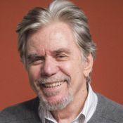 Último capítulo de 'Pega Pega': preso, Athaíde usa influência para ter regalia