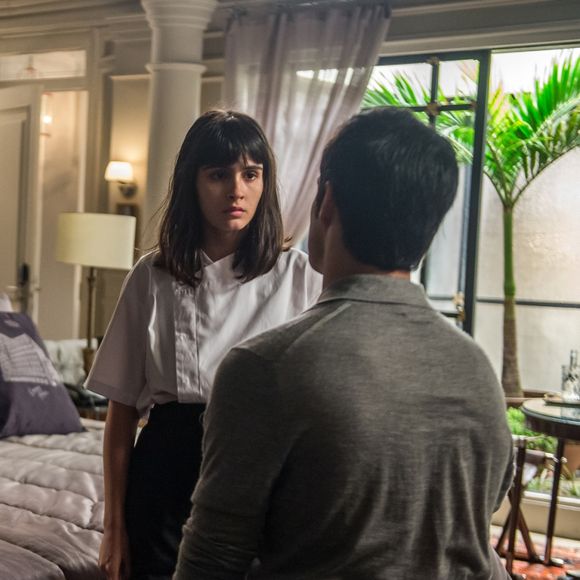 'Aprendi muito com vocês e me emociono com o olhar de vocês. Valentina em sua primeira novela e Mateus com toda a sua experiência que lhe é incapaz de tirar sua ternura. Respeito e amor pelos dois', declarou Mariana Santos em foto com Solano e Valentina Herszage