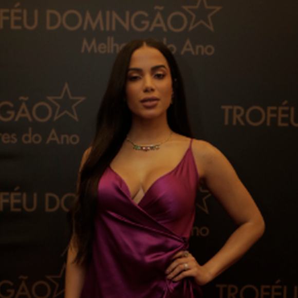 Relação com Thiago Magalhães melhorou relação de Anitta com seus empregados: 'Minha equipe quase me manda flores, dá presentes. Falam que eu tô mais tranquila agora'