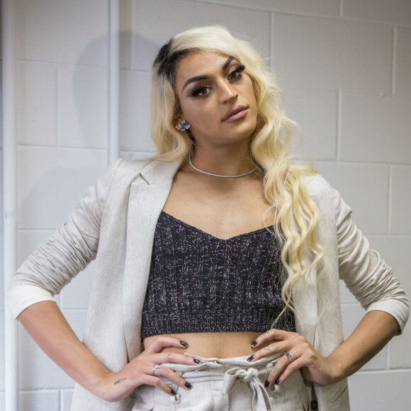 Pabllo Vittar já assumiu que sua estatura dificulta arrumar namorado