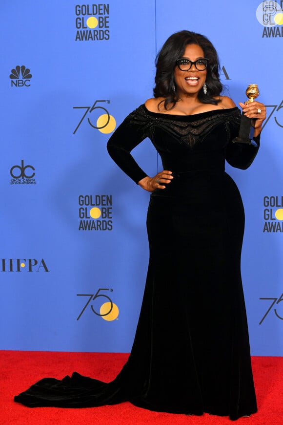 'Cada um de nós nesta sala é celebrado por causa das histórias que contamos, e este ano nós nos tornamos a história', afirmou Oprah Winfrey