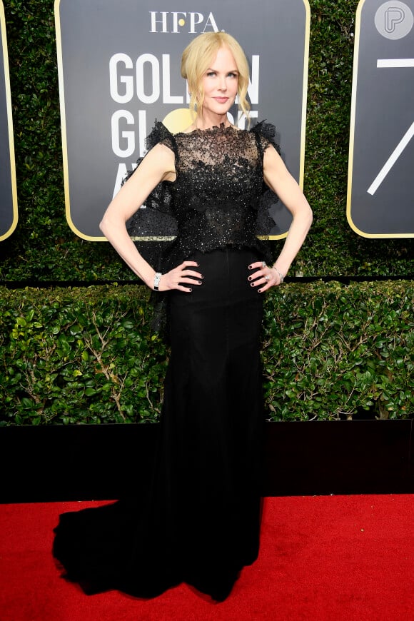 Nicole Kidman investiu em um longo Givenchy para a 75ª edição do Globo de Ouro, realizado no hotel The Beverly Hilton, na Califórnia, neste domingo, 7 de janeiro de 2018