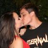 Larissa Manoela é namorada do ator Leo Cidade e o casal usa as redes sociais para driblar a distância - a cantora mora em São Paulo e ele, no Rio