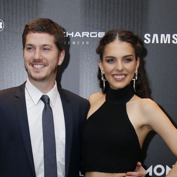 'Caio Paduan e Julia Konrad não reataram o namoro, eles são apenas bons amigos e mantêm essa amizade após o relacionamento', esclareceu sua assessoria de imprensa ao Purepeople