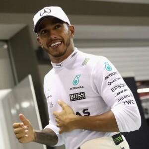 'Hamilton já ficou com a Anitta', disparou uma internauta para Thiago Magalhães, marido da cantora 