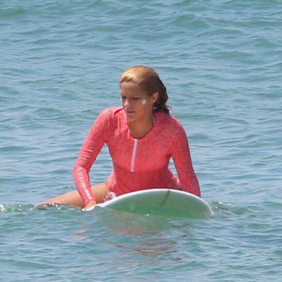 Isabella Santoni aprendeu a ter mais foco no trabalho com o surfe