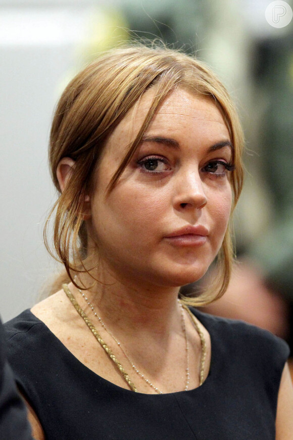 Lindsay Lohan teve a condicional revogada e espera próximo julgamento, depois de audiência em Los Angeles, nos Estados Unidos, nesta quarta-feira, 30 de janeiro de 2013