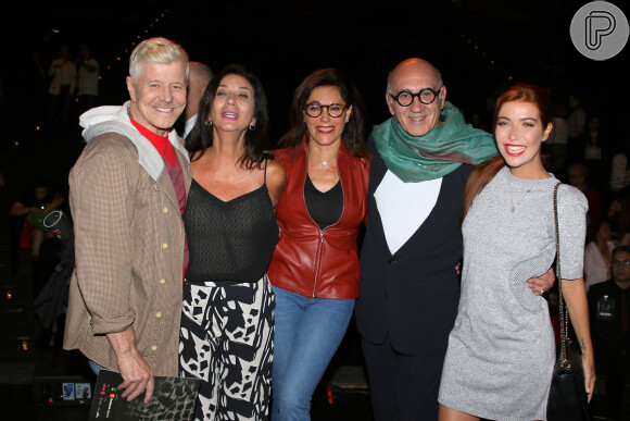 Luiza Possi posou com Miguel Falabella e Christiane Torloni após a peça 'Master Class'