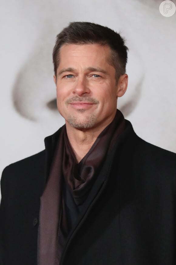 'Ele vai a terapia toda semana e está muito interessado em aprender e se tornar um pai e um homem melhor', disse uma fonte do jornal 'Metro' sobre Brad Pitt