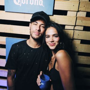 Neymar relembra primeira troca de mensagem com Bruna Marquezine, em 14 de janeiro de 2018