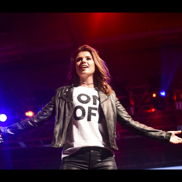 Paula Fernandes vai retomar sua agenda de shows em fevereiro