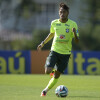 Neymar marcou um gol durante o treino na Granja Comary