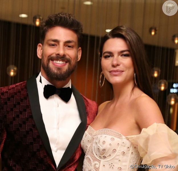 Cauã Reymond e Mariana Goldfarb estão separados, informa o colunista Ancelmo Gois, do jornal 'O Globo', nesta segunda-feira, 15 de janeiro de 2018. Namoro durou cerca de 2 anos
