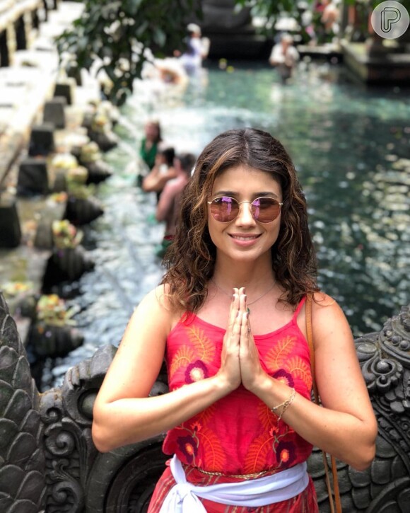 Paula Fernandes tem curtido as férias na Tailândia