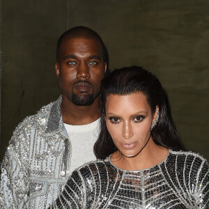 Kim Kardashian e Kanye West estão juntos há quatro anos