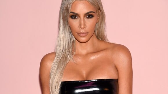 Kim Kardashian é mãe de novo! Barriga de aluguel dá à luz 3ª filha dela:'Gratos'