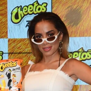 Anitta esteve na sede do Facebook para o lançamento da nova embalagem da Cheetos, na manhã desta sexta-feira, 17 de outubro de 2017