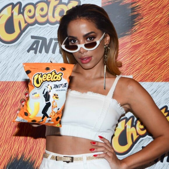 Anitta esteve na sede do Facebook para o lançamento da nova embalagem da Cheetos, na manhã desta sexta-feira, 17 de outubro de 2017