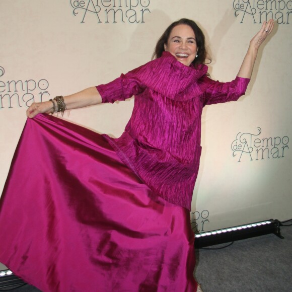 Regina Duarte é uma aquariana nascida em Franca, São Paulo, no dia 5 de fevereiro de 1947 