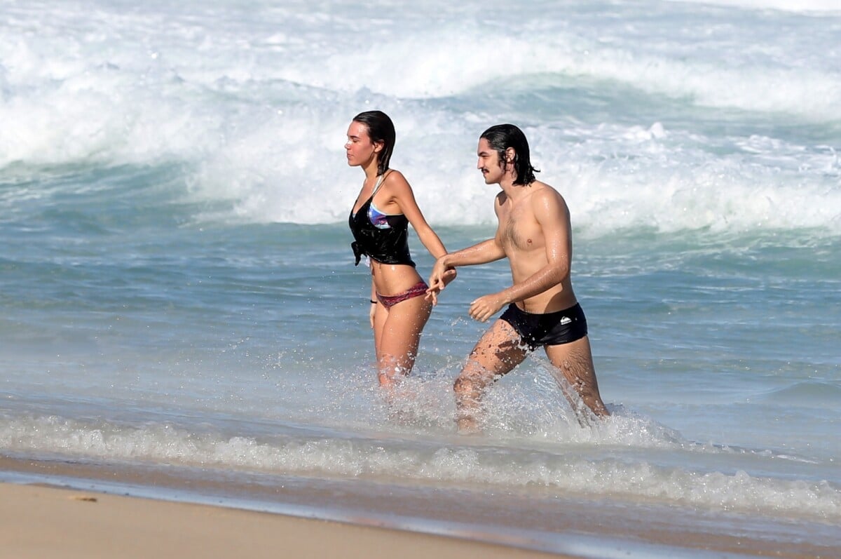 Foto: Gabriel Leone e Carla Salle sempre são vistos juntos no Rio de  Janeiro - Purepeople