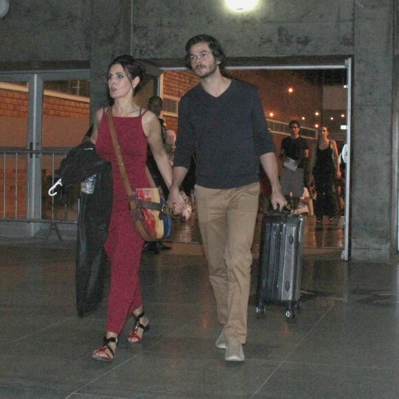 Uma internauta chegou a afirmar que a exoneração seria uma 'mãozinha divina' para Túlio Gadêlha ficar mais tempo com Fátima Bernardes